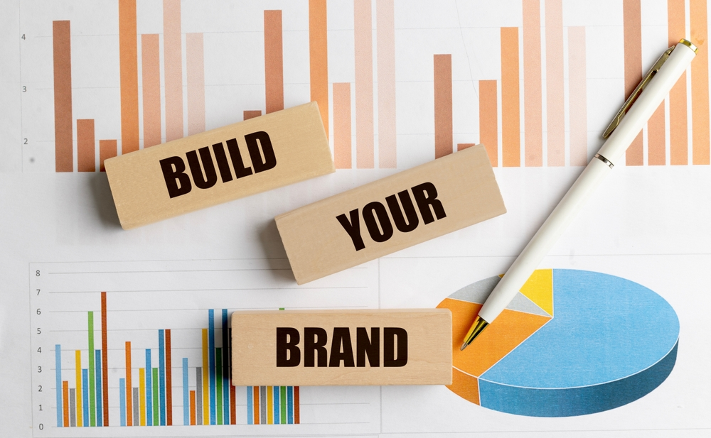 How Online Networking Helps You Build a Strong Professional Brand?